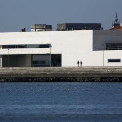 Biblioteca Municipal | Álvaro Siza Vieira | Viana do Castelo | © Fernando Guerra